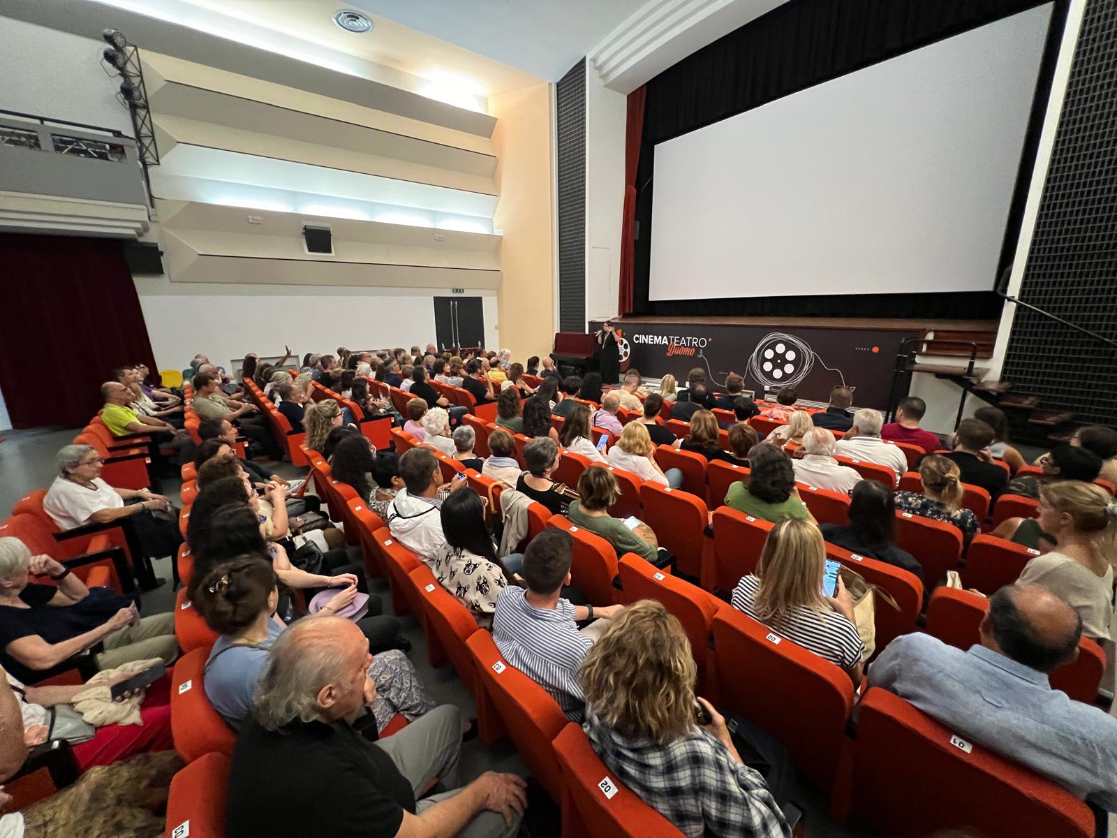 chiara francini al cinema duomo 1